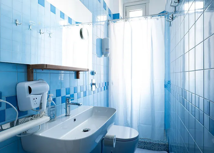 Sunshine-filled On Subway * Milán